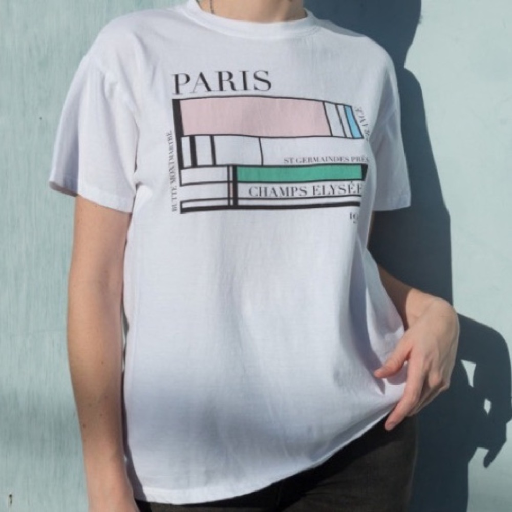 Brandy Melville graphic t shirt
